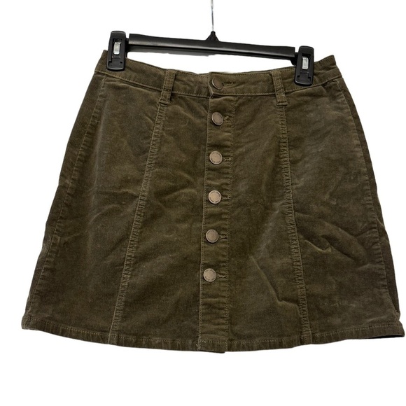 YMI Dresses & Skirts - YMI Jeans Corduroy Mini Skirt size 7/28